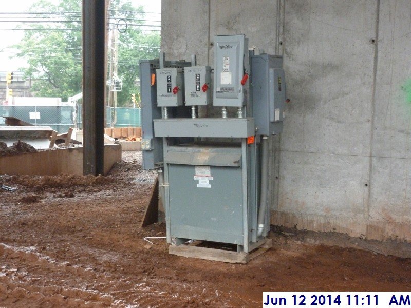 Temporary Electrical panel at Elev. 1,2,3 Facing South (800x600)